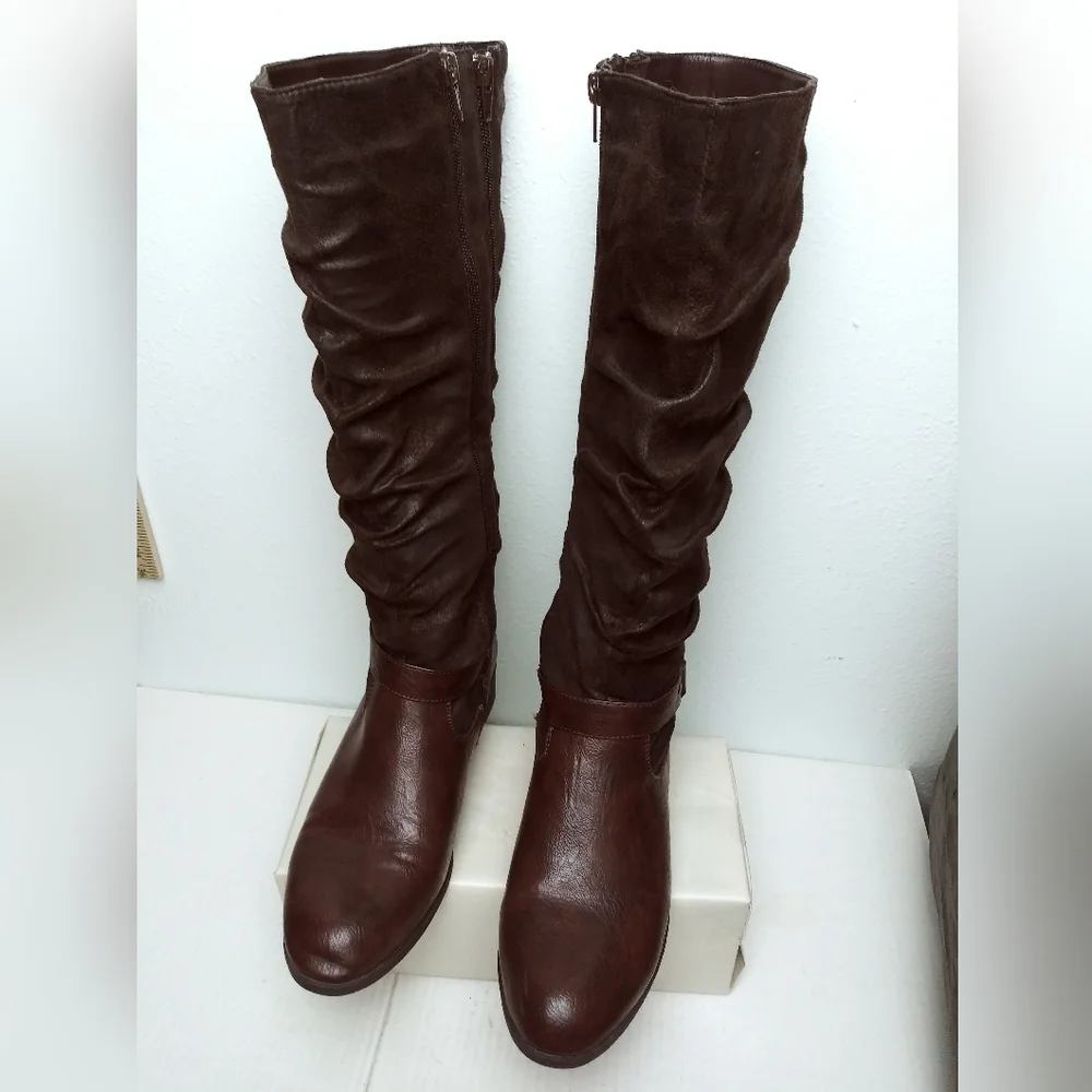 Natural Reflections Reiley Size 8.5M Slouchy Brown Knee High Boots